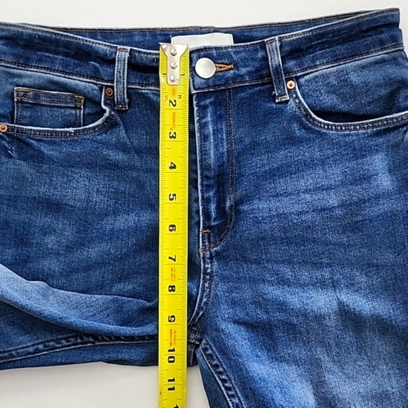 ⭐️3/ $30⭐️ H&M Women's Denim Blue Faded Skinny Jeans Stretch Size 4 - Picture 11 of 12